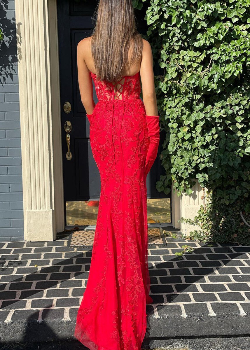 Mermaid Strapless Lace Prom Dresses with Appliques