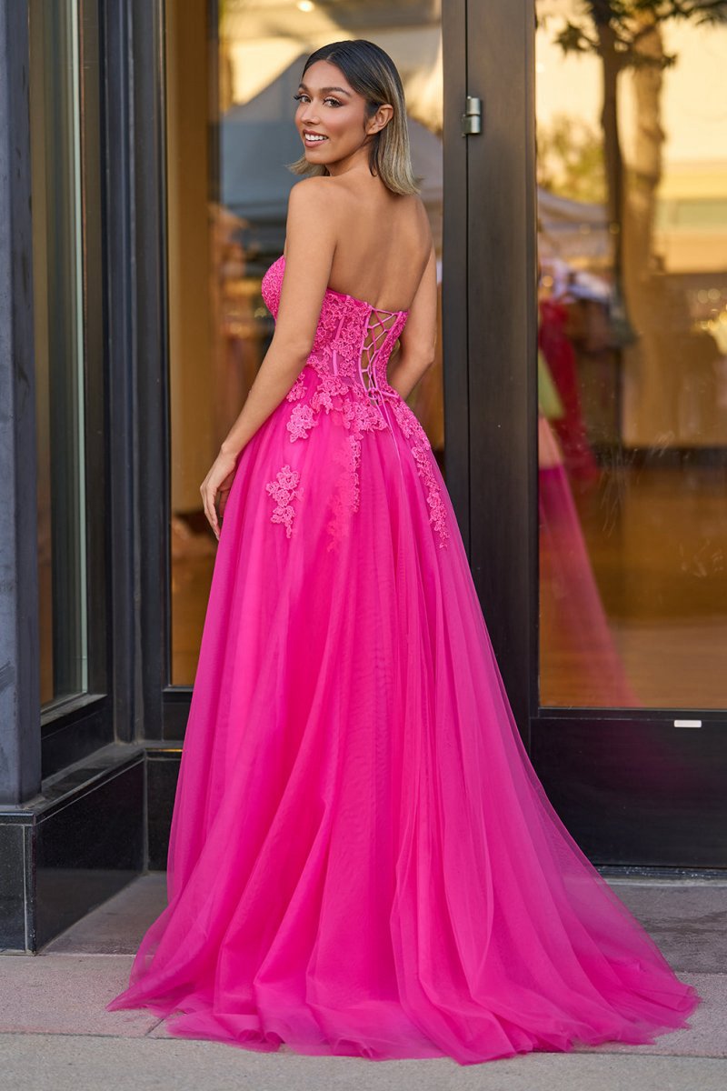 A-line Tulle Lace StraplessLong Prom Dresses