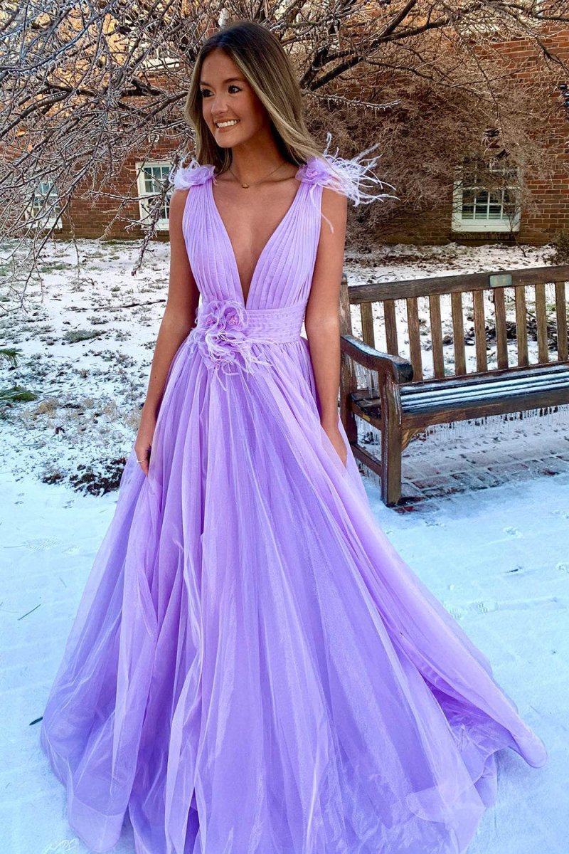 Feathers Backlesss Plunging V-Neck Tulle Long Formal Dresses