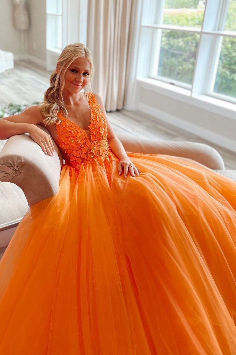 A-line V-Neck Long Tulle Prom Dresses with Appliques