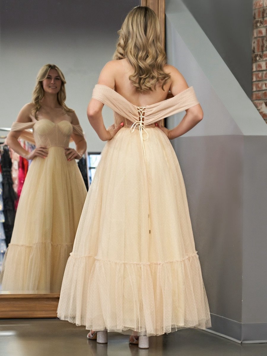 A-line Tulle Sweetheart Tea-Length Homecoming Dresses
