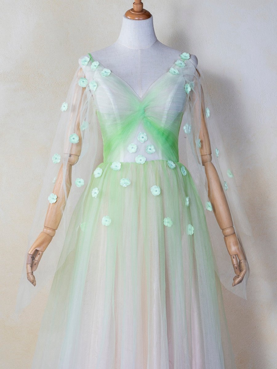 V-neck 3D Applique Floor Length Tulle Prom Dresses