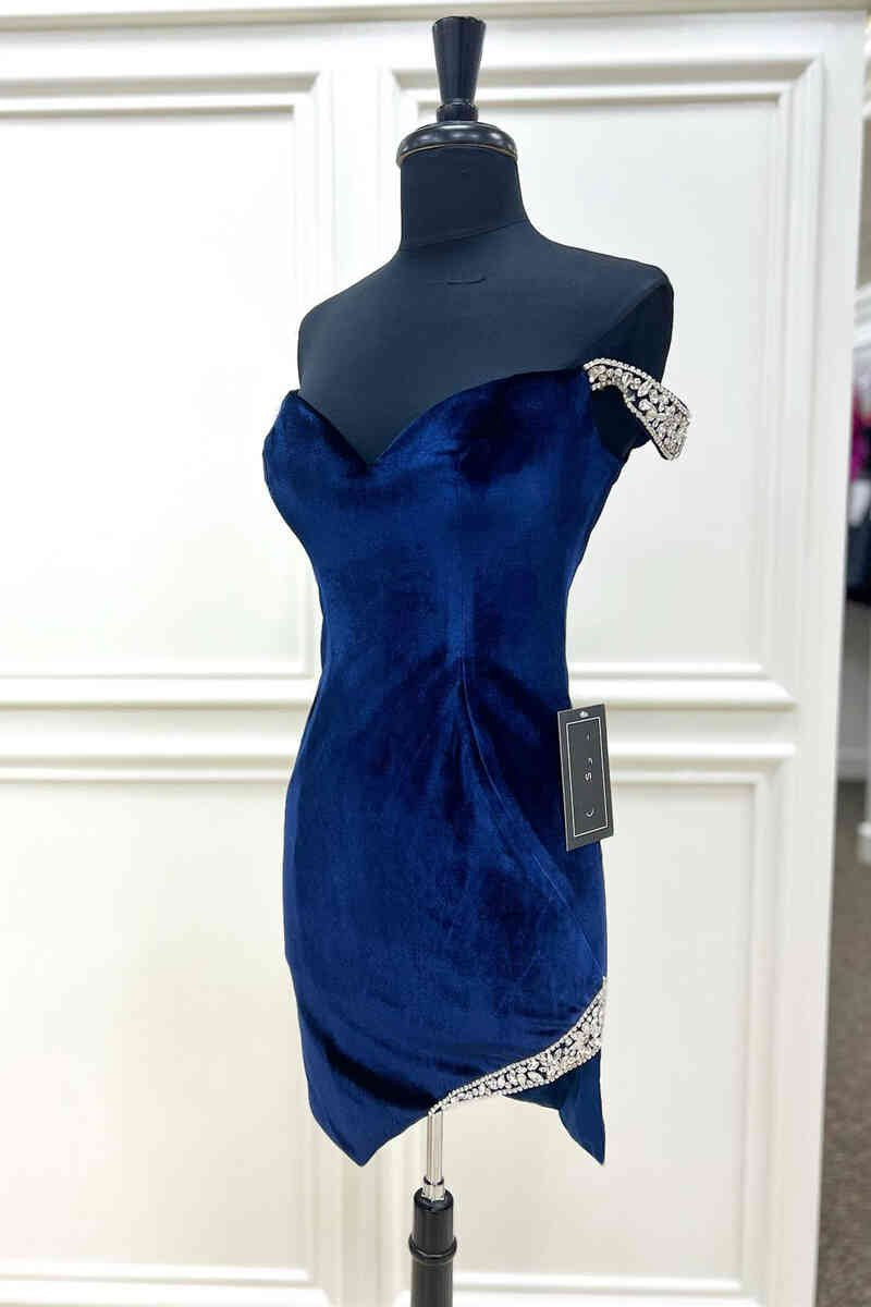 Off the Shoulder Beaded Navy Velvet Tight Homecoming Dresses
