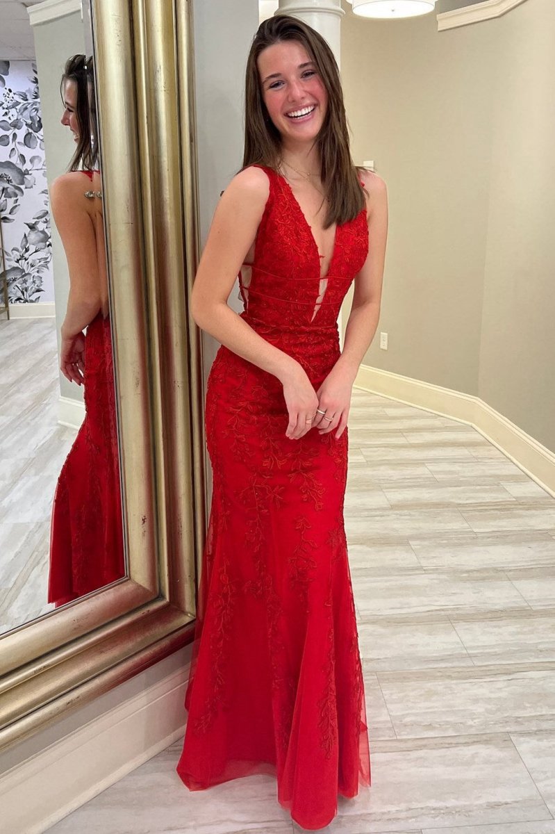Mermaid Plunge V Neck Lace Prom Dresses