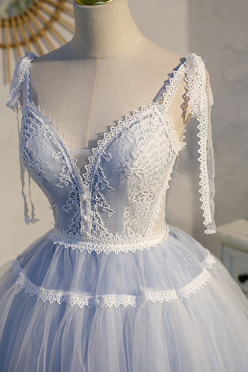 A-line Tulle Lace V Neck Homecoming Dresses