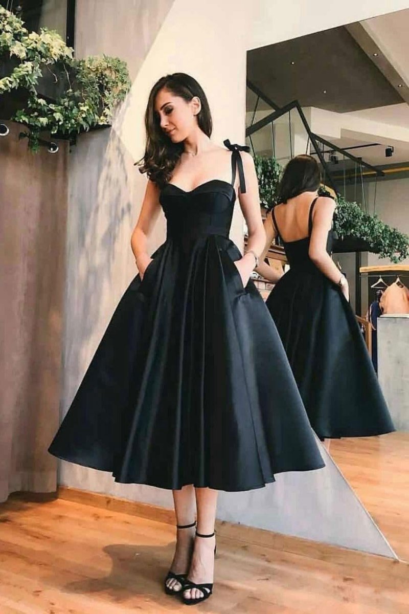 A-line Sweetheart Satin Tea Length Homecoming Dresses