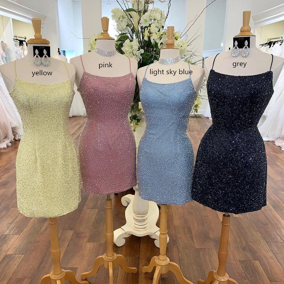 Bodycon Scoop Neck Beaded Satin Homecoming Dresses
