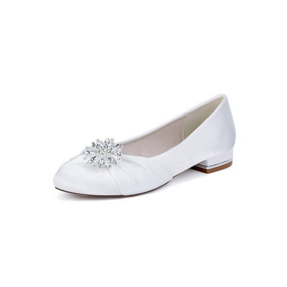 Flat Shoes with Crystal Flower Decoration