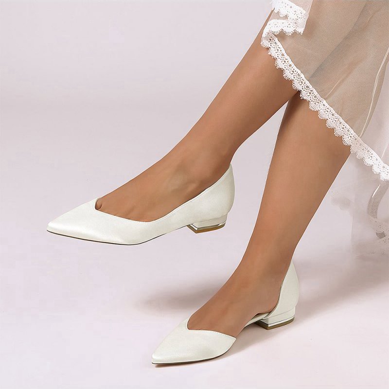 Flat Shoes with a Sleek Design