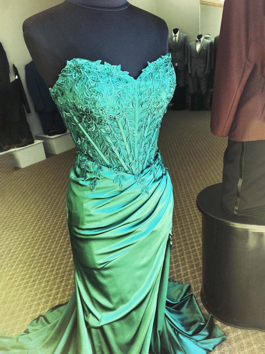 Lace and Satin Ruched Mermaid Prom Dresses