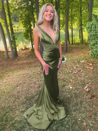 Plunge Satin Ruched Mermaid Prom Dresses