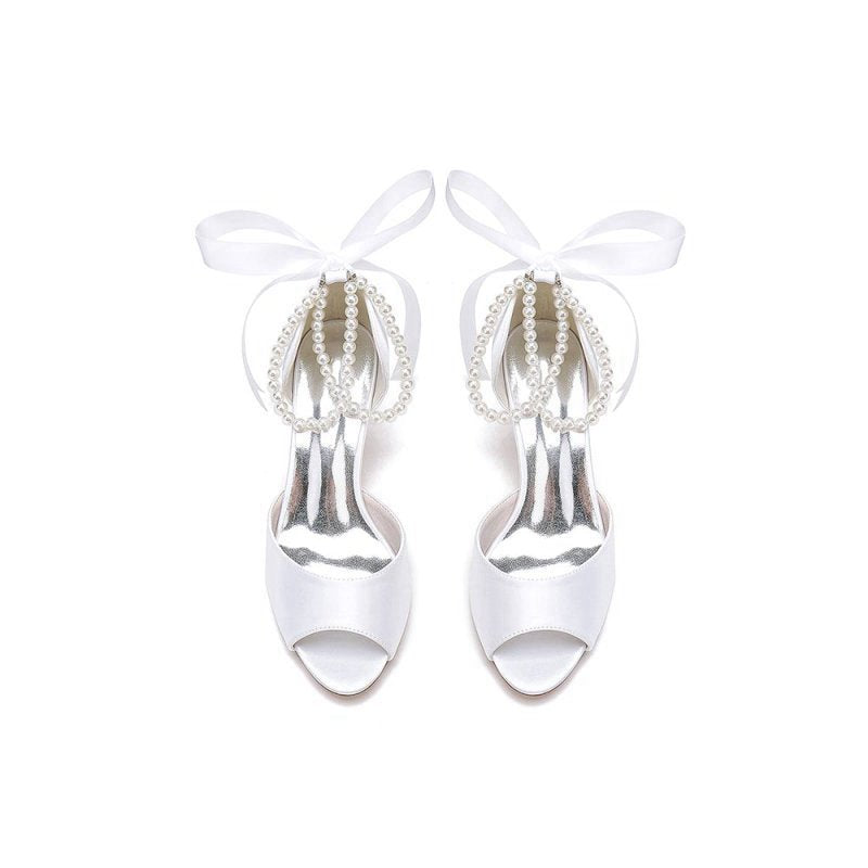 Chic Satin Heels Featuring a Pearl-Embellished Bow