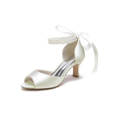 Chic Satin Heels Featuring a Pearl-Embellished Bow