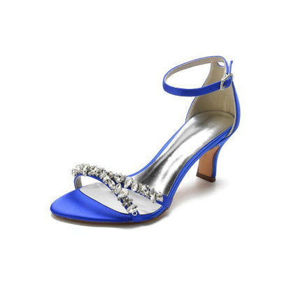 Glamorous Shiny Pump with Chain and Crystal Embellishments