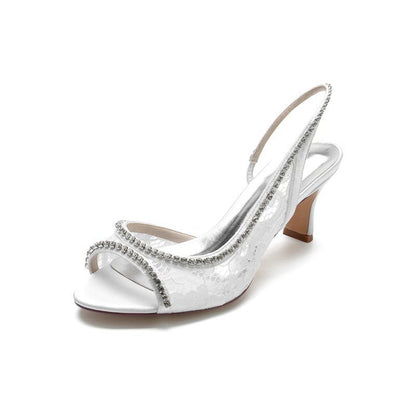 Elegant Leather Sandals with Chain Accent