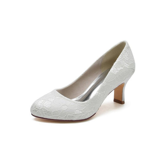 Chic Lace Pumps with Intricate Floral Pattern