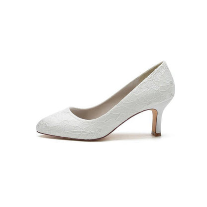 Chic Lace Pumps with Intricate Floral Pattern