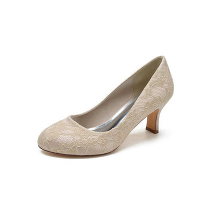 Chic Lace Pumps with Intricate Floral Pattern