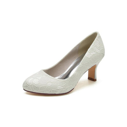 Chic Lace Pumps with Intricate Floral Pattern