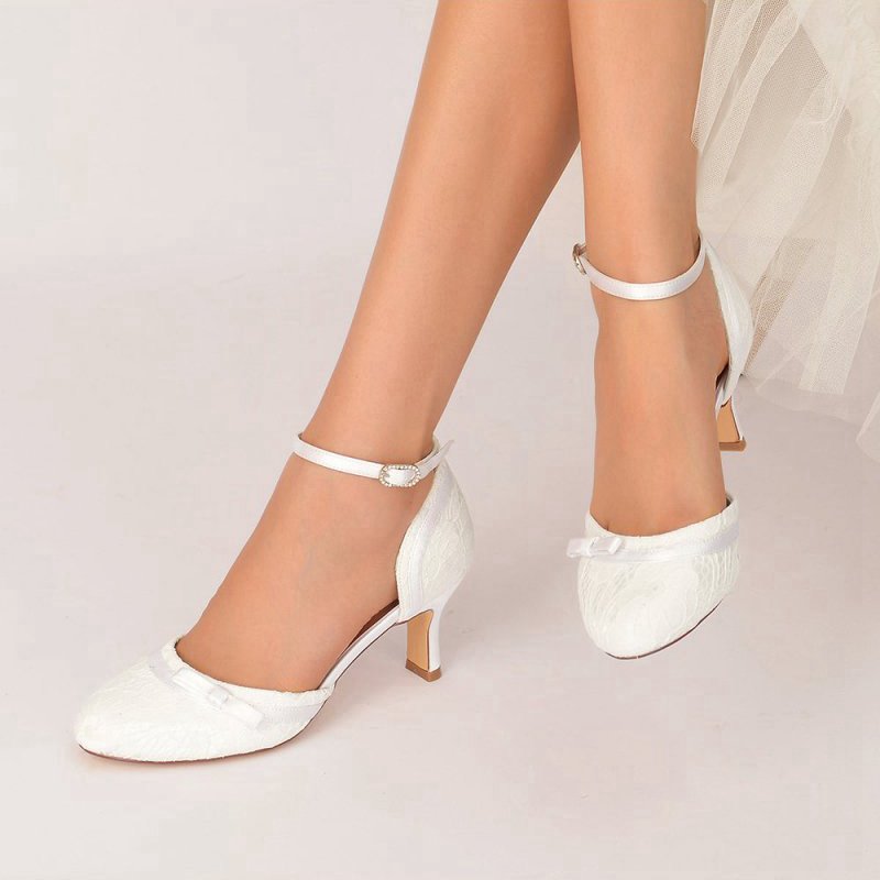 Chic Lace Pointed-Toe Heels with Heel