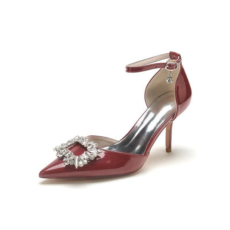 Elegant High Heels with Radiant Crystal Decoration