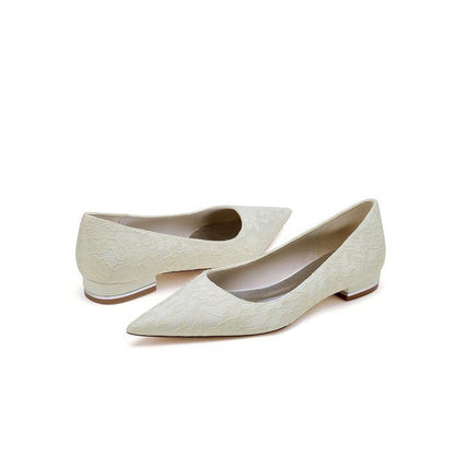 Simple Lace Pointed Toe Kitten Heels
