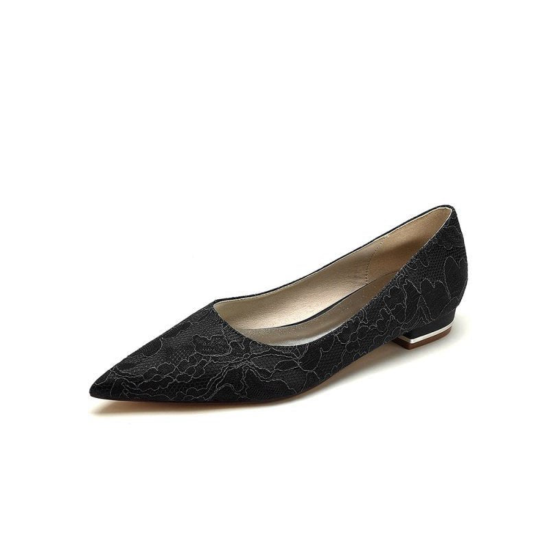 Simple Lace Pointed Toe Kitten Heels