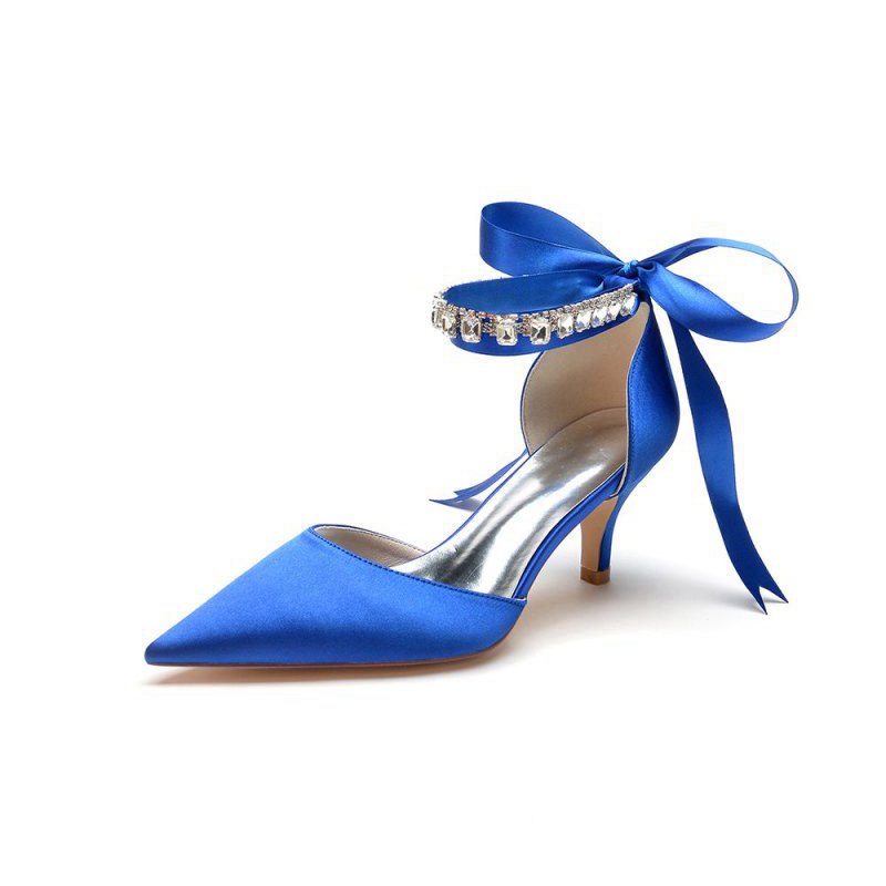 Pointed Toe Ribbons Kitten Heels With Diamond