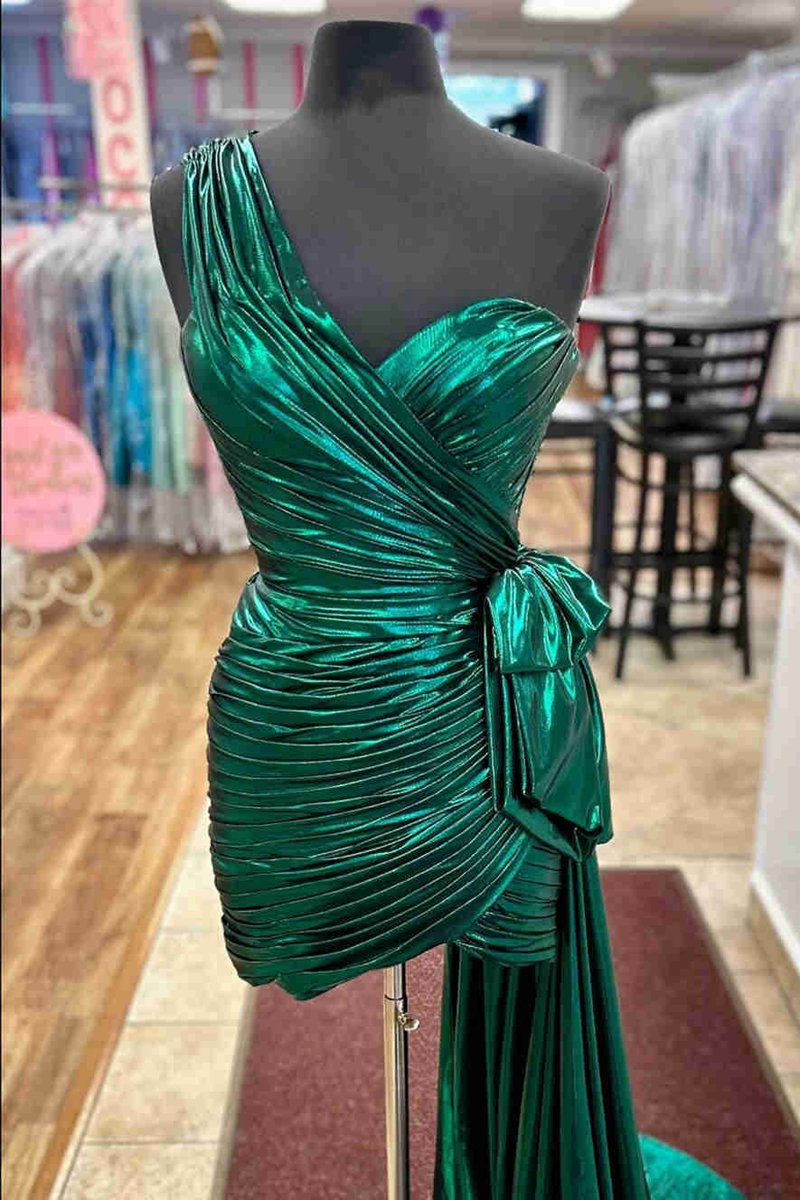 Metallic One-Shoulder Ruched Homecoming Dresses