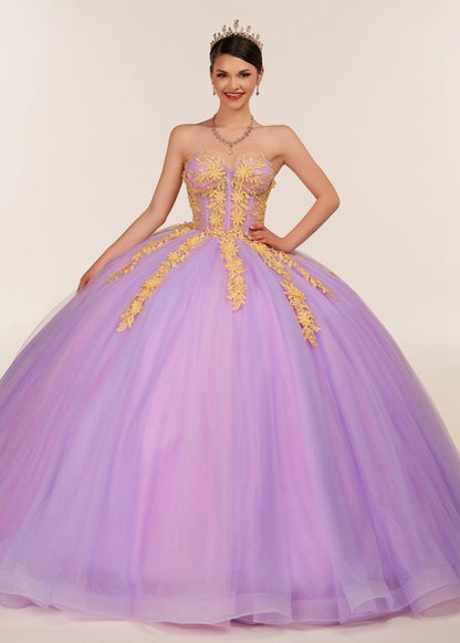 Sweetheart Sleeveless Quinceanera Dresses with Appliques