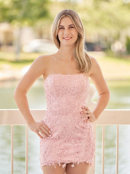 Tight Short Lace Homecoming Dresses with Appliques