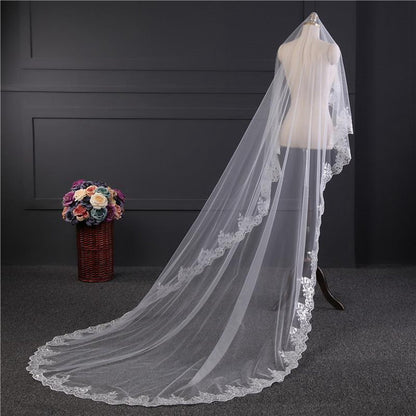 Vintage One-Tier Tulle Lace Long Wedding Veil