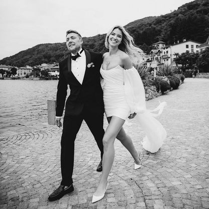Modern Chiffon Minimalist Wedding Dresses with Detachable Long Sleeves