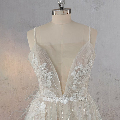 Spaghetti Straps Appliqued Lace Wedding Dresses with Feathers