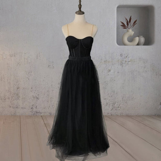 Tulle Delicate Spaghetti Straps Sweetheart Wedding Dresses