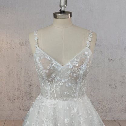 A-line Flower Appliqued Tulle Wedding Dresses