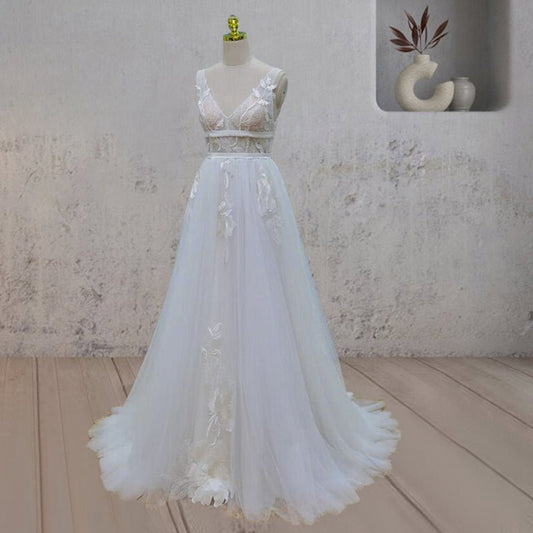 A-line V Back Lace Wedding Dresses with Train