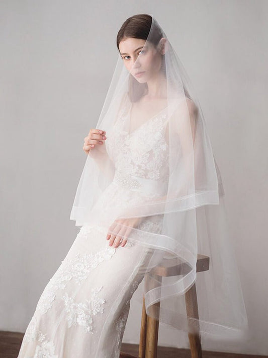 Two-Layers Ivory Tulle Knee Length Wedding Veils