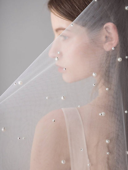 Hip Length Ivory Tulle Wedding Veils with Pearl Drop Veil