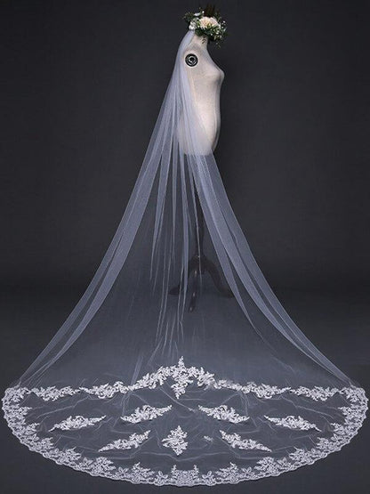 Simple One Tier White Cathedral Veils with Lace Train