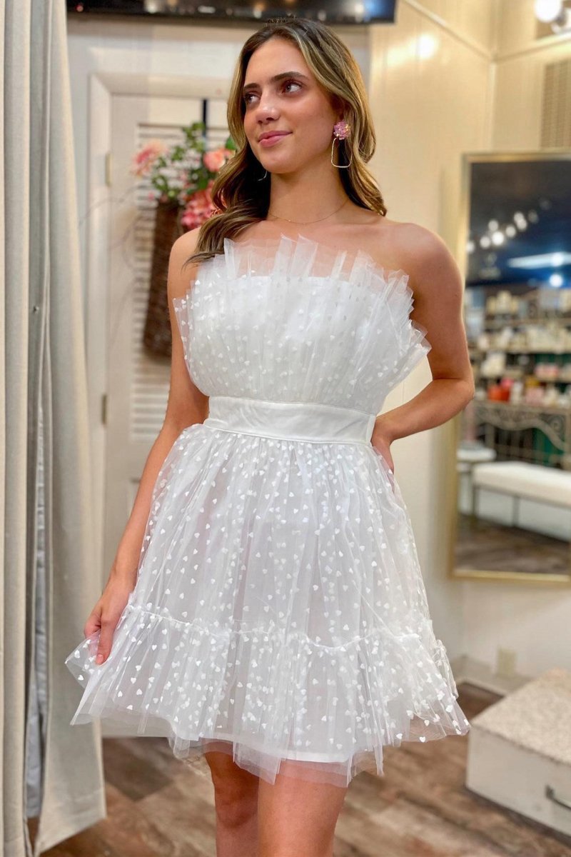 A-line Polka Dot Strapless Ruffle Short Homecoming Dresses