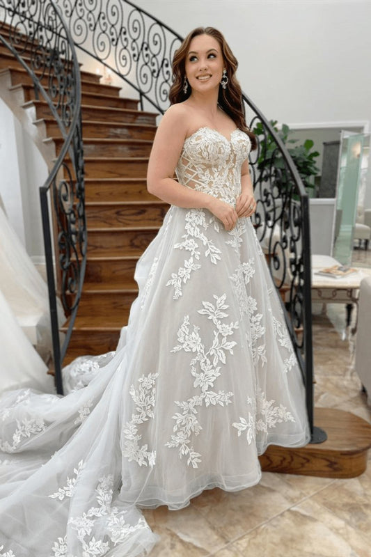 Strapless Appliques Tulle A-line Long Wedding Dresses