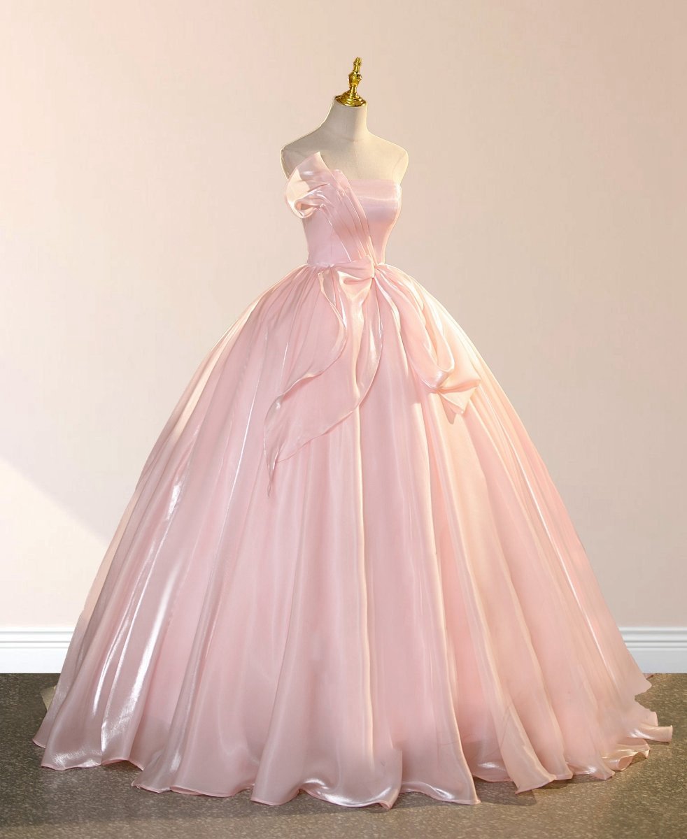 Elegant Shiny Organza Strapless Quinceanera Dresses
