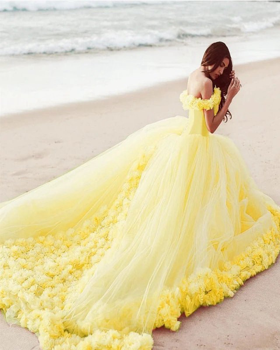 Off Shoulder Flowers Tulle Ball Gown Quinceanera Dresses