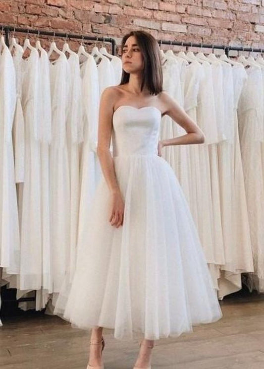 Backless Strapless A-line Short Bridal Gown with Tea-Length Tulle Skirt