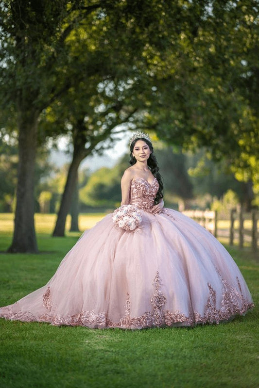 Sweetheart Neckline Quinceanera Ball Gown Dresses