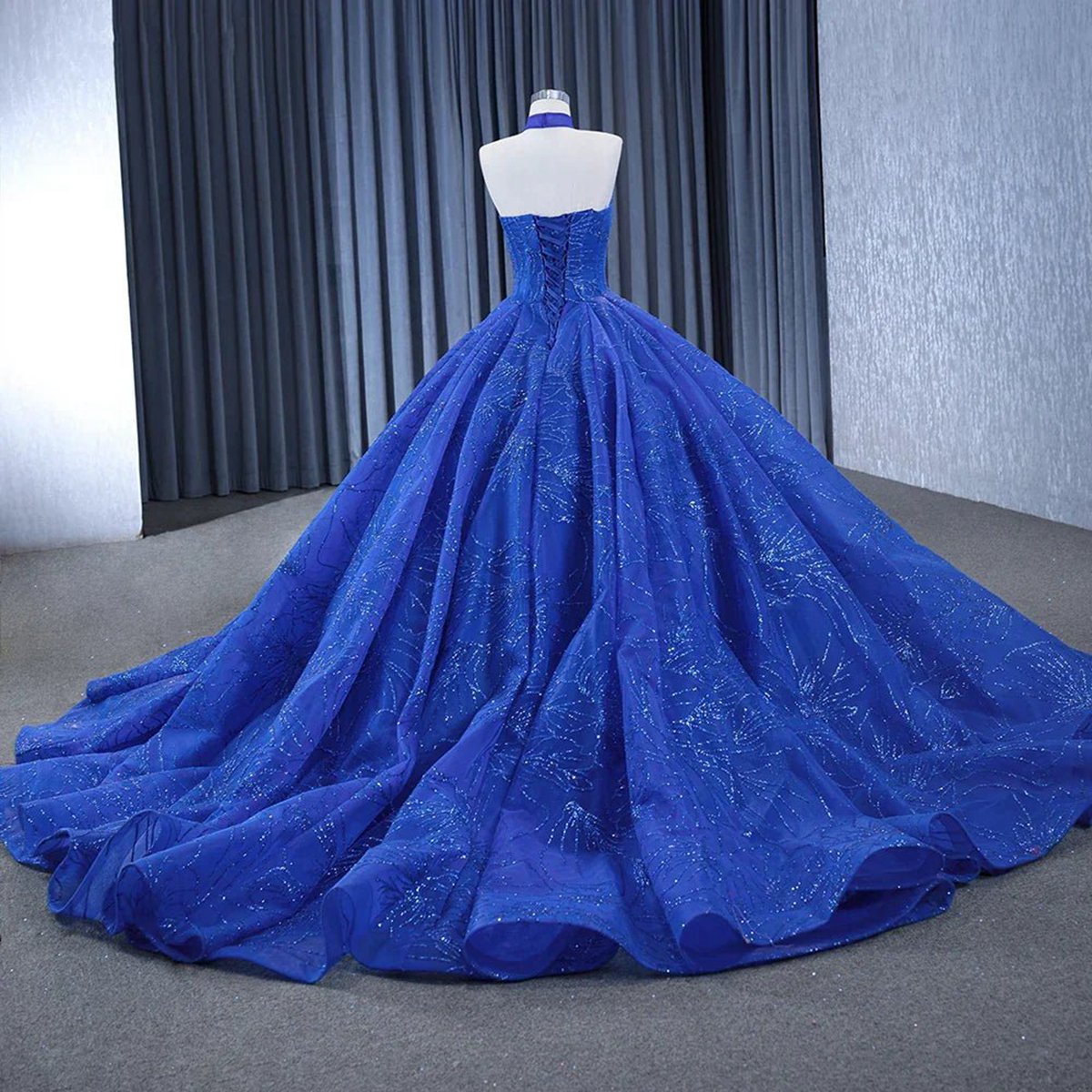 Ball Gown Halter Sleeveless Quinceanera Dresses