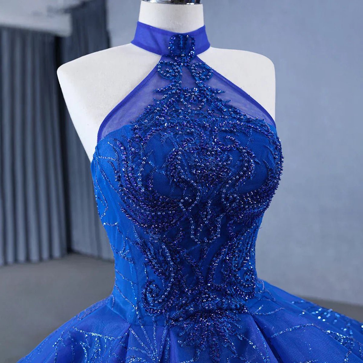 Ball Gown Halter Sleeveless Quinceanera Dresses