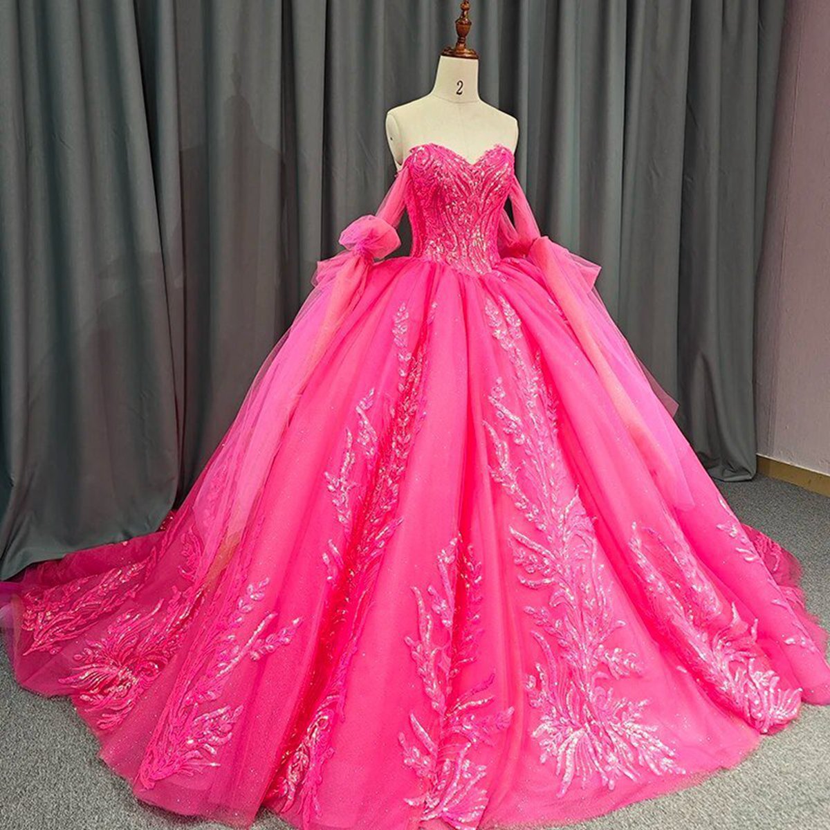 Lace Sequins Ball Gown Quinceañera Dresses