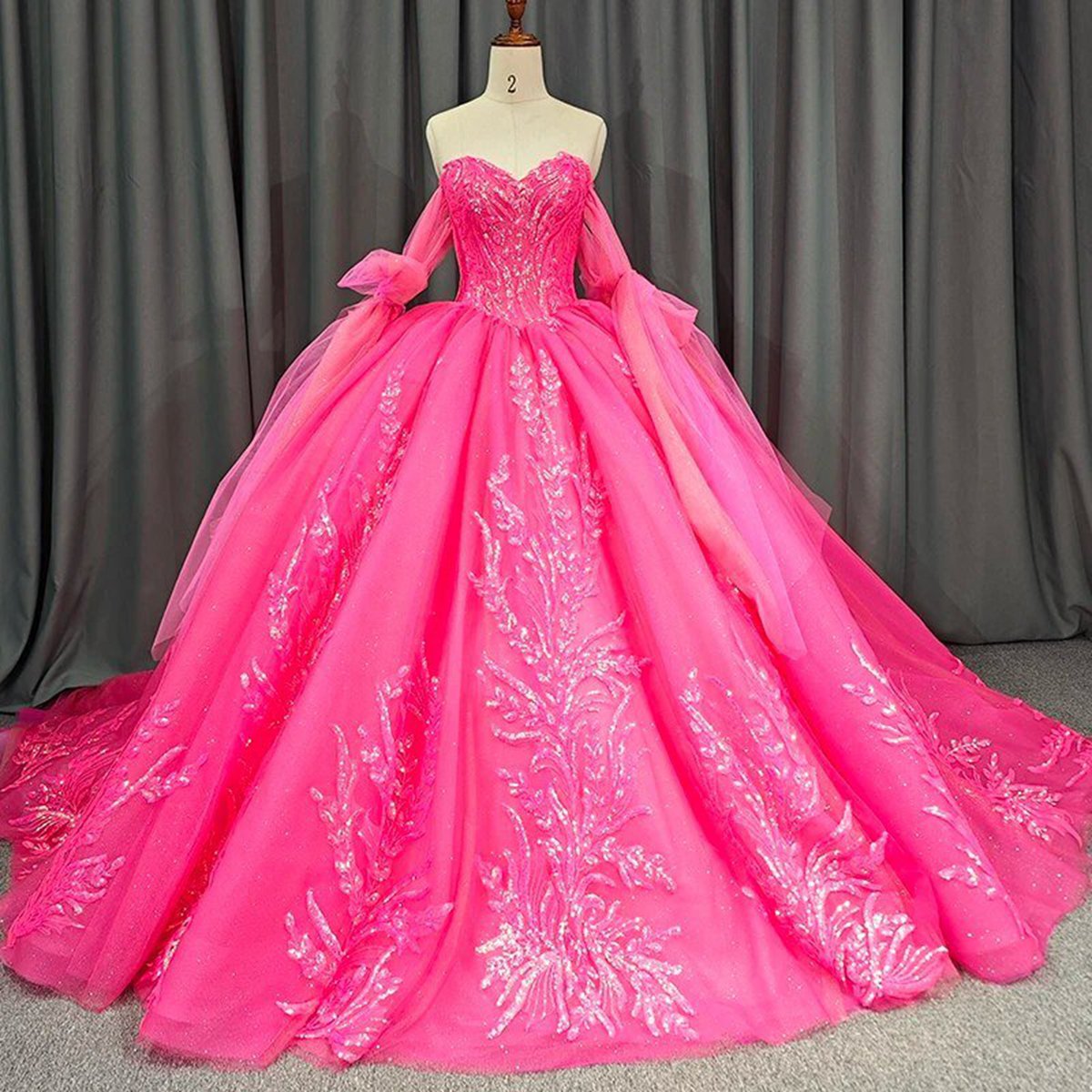 Lace Sequins Ball Gown Quinceañera Dresses
